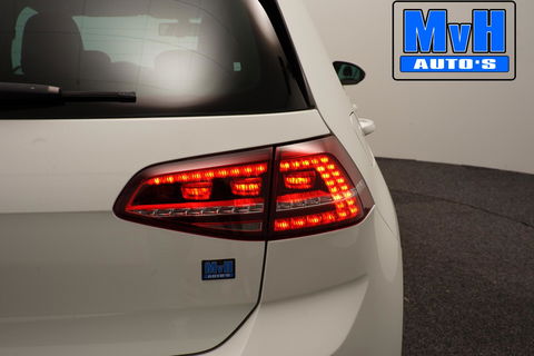 Volkswagen Golf 1.2 TSI Business Edition R-Line|CAMERA|TREKH