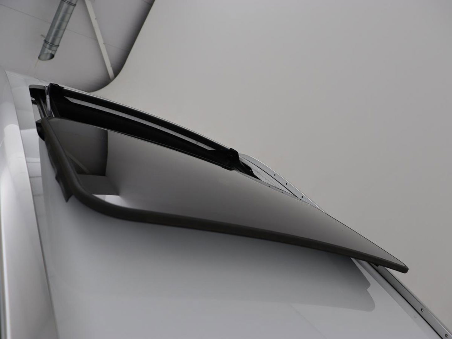 Lexus UX 250h F Sport Line | Schuifdak | Stoelverwarming | Alcantara | Adaptive cruise | Keyless | Full LED | Elektrische stoelen | Climate control | Bluetooth | Sportstoelen