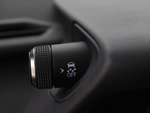 Lexus UX 250h F Sport Line | Schuifdak | Stoelverwarming | Alcantara | Adaptive cruise | Keyless | Full LED | Elektrische stoelen | Climate control | Bluetooth | Sportstoelen