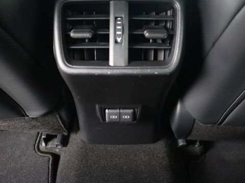 Lexus UX 250h F Sport Line | Schuifdak | Stoelverwarming | Alcantara | Adaptive cruise | Keyless | Full LED | Elektrische stoelen | Climate control | Bluetooth | Sportstoelen