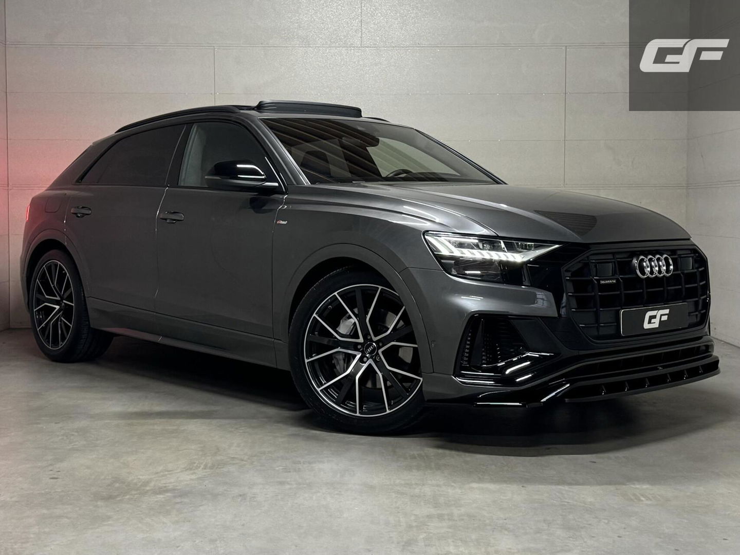 Audi Q8 55 TFSI Quattro S-Line Black Edition RS-Seats Pano