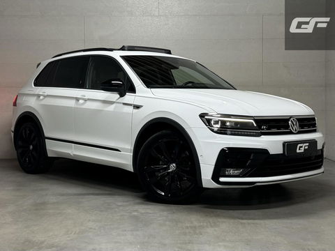 Volkswagen Tiguan 1.5 TSI R-Line Black Edition Pano Virtual Dynaudio 360° NAP