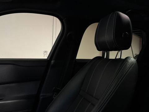 Land Rover Range Rover Velar 2.0 P250 Turbo AWD R-Dynamic HSE PANO KEYLESS CAM