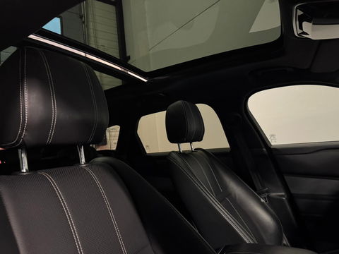 Land Rover Range Rover Velar 2.0 P250 Turbo AWD R-Dynamic HSE PANO KEYLESS CAM