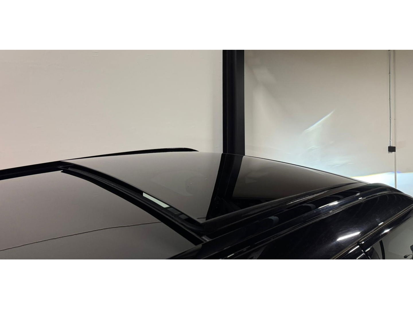 Land Rover Range Rover Velar 2.0 P250 Turbo AWD R-Dynamic HSE PANO KEYLESS CAM