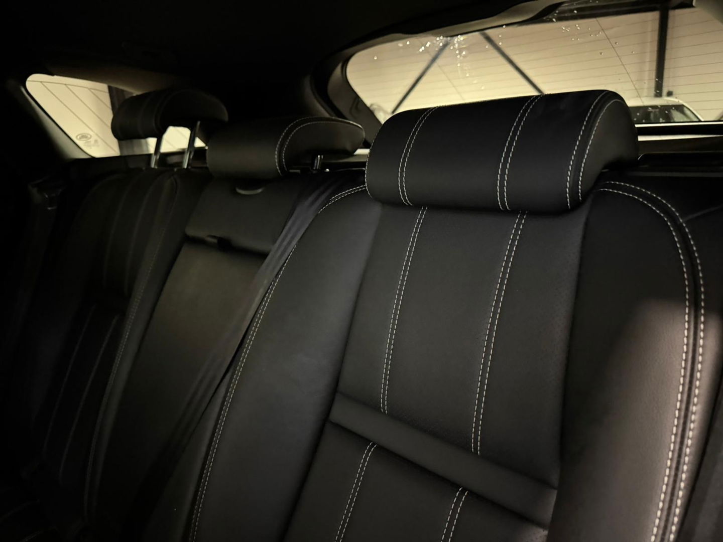 Land Rover Range Rover Velar 2.0 P250 Turbo AWD R-Dynamic HSE PANO KEYLESS CAM