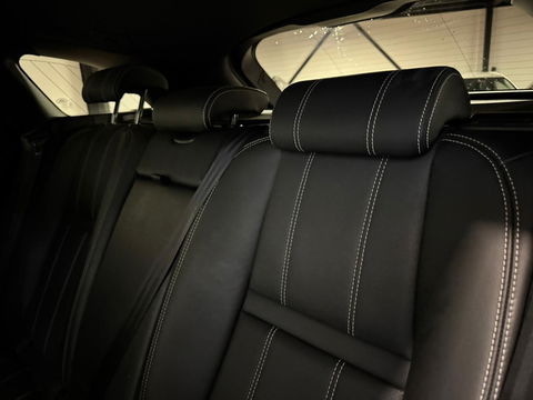 Land Rover Range Rover Velar 2.0 P250 Turbo AWD R-Dynamic HSE PANO KEYLESS CAM