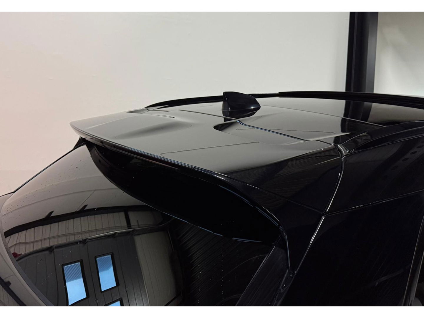 Land Rover Range Rover Velar 2.0 P250 Turbo AWD R-Dynamic HSE PANO KEYLESS CAM