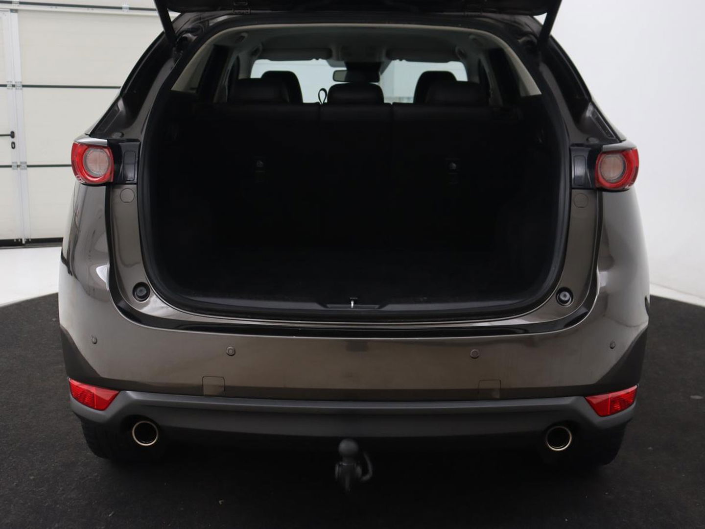 Mazda CX-5 2.0 SkyActiv-G 165 Sportive | Leder/Alcantara | Trekhaak | Head-Up | Adaptive cruise | 360 Camera | Stoel & stuurverwarming | Navigatie | Full LED | Keyless | Carplay | 19'' lichtmetalen velgen