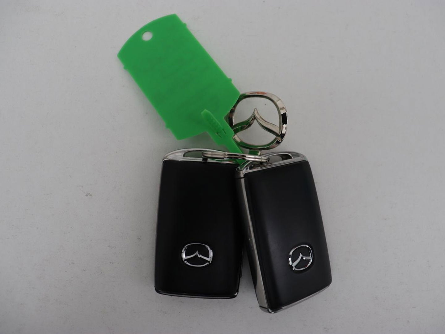 Mazda CX-5 2.0 SkyActiv-G 165 Sportive | Leder/Alcantara | Trekhaak | Head-Up | Adaptive cruise | 360 Camera | Stoel & stuurverwarming | Navigatie | Full LED | Keyless | Carplay | 19'' lichtmetalen velgen