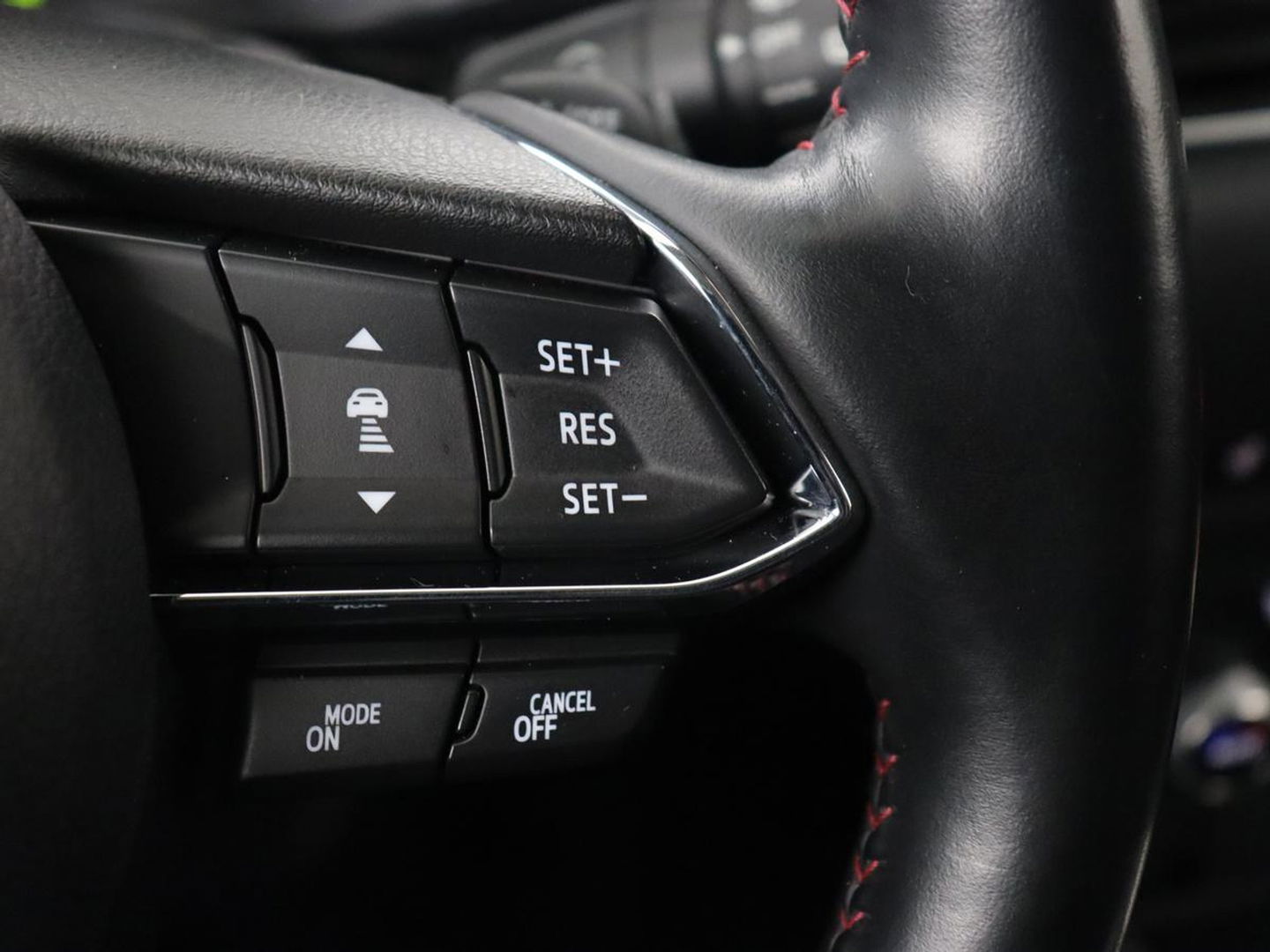 Mazda CX-5 2.0 SkyActiv-G 165 Sportive | Leder/Alcantara | Trekhaak | Head-Up | Adaptive cruise | 360 Camera | Stoel & stuurverwarming | Navigatie | Full LED | Keyless | Carplay | 19'' lichtmetalen velgen