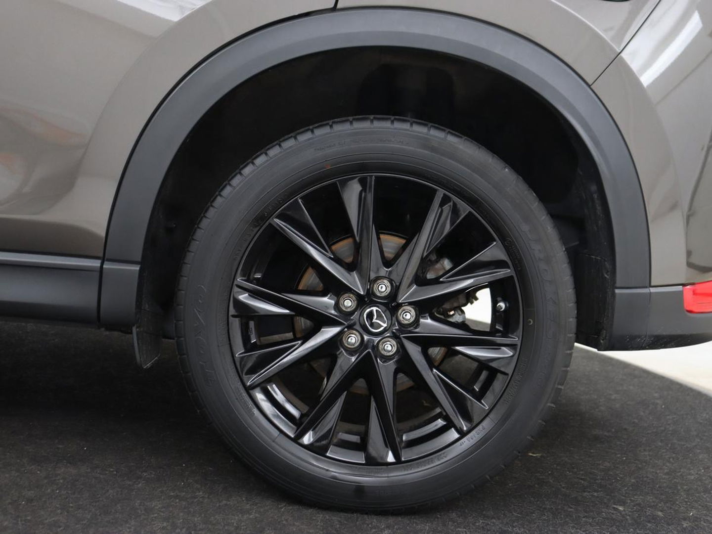 Mazda CX-5 2.0 SkyActiv-G 165 Sportive | Leder/Alcantara | Trekhaak | Head-Up | Adaptive cruise | 360 Camera | Stoel & stuurverwarming | Navigatie | Full LED | Keyless | Carplay | 19'' lichtmetalen velgen