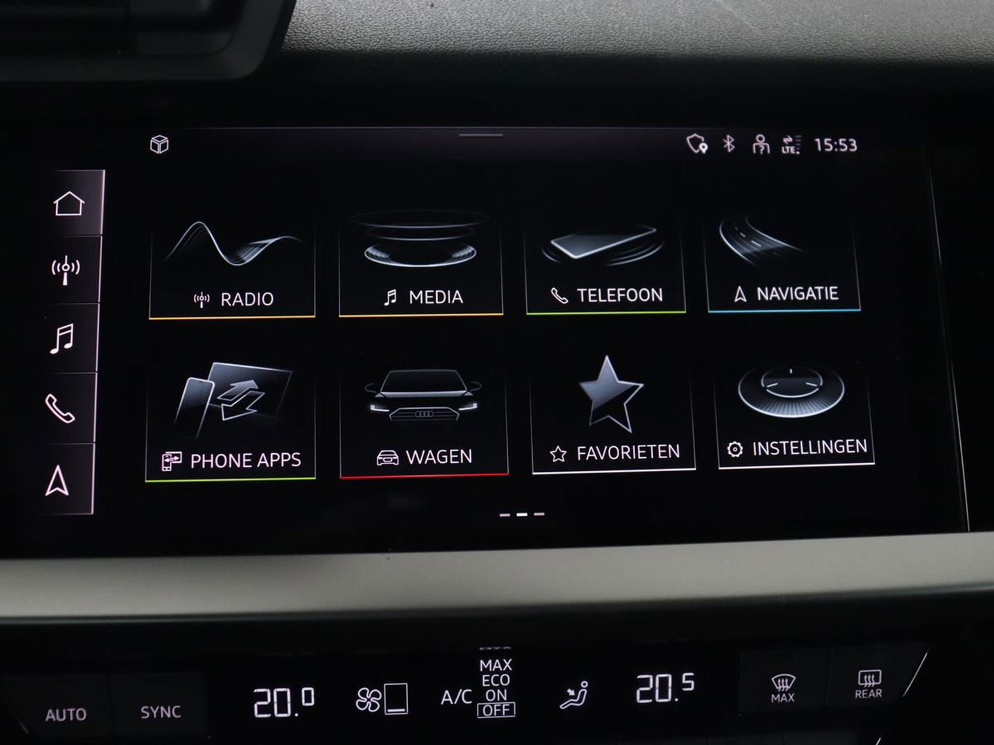 Audi A3 35 TFSI S edition | Carplay | Navigatie | Sportstoelen | Half leder | Full LED | Camera | Virtual Cockpit | 19'' | Climate control | Bluetooth | Cruise control | S Line