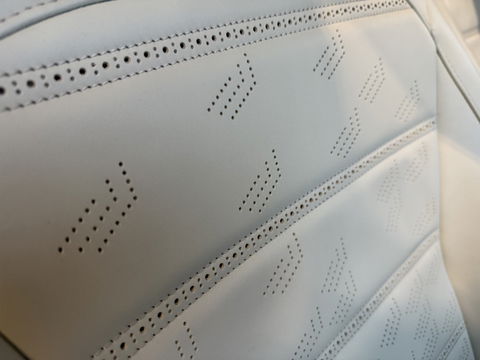 Land Rover Defender 3.0 D250 110 MHEV X-Dynamic SE Heritage Custom / grijs kenteken