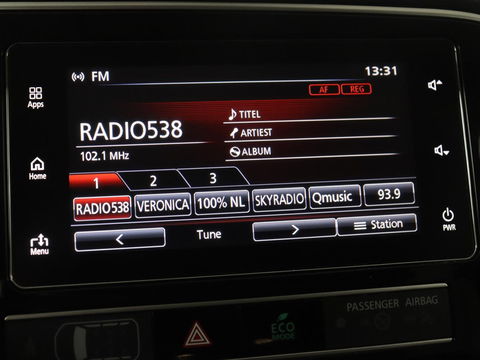 Mitsubishi Outlander 2.4 PHEV Pure+ | Trekhaak | Carplay | Leder/Alcantara | Camera | Keyless | Full LED | Climate control | Cruise control | Plug In