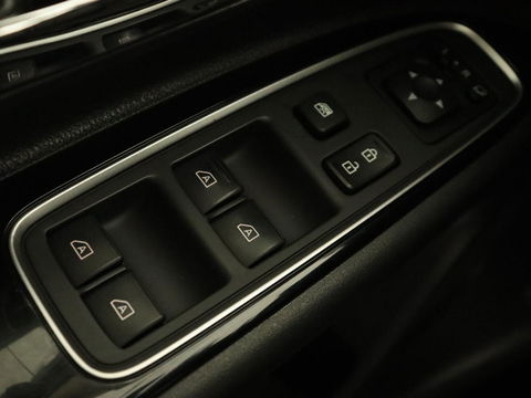 Mitsubishi Outlander 2.4 PHEV Pure+ | Trekhaak | Carplay | Leder/Alcantara | Camera | Keyless | Full LED | Climate control | Cruise control | Plug In