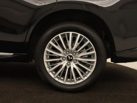 Mitsubishi Outlander 2.4 PHEV Pure+ | Trekhaak | Carplay | Leder/Alcantara | Camera | Keyless | Full LED | Climate control | Cruise control | Plug In