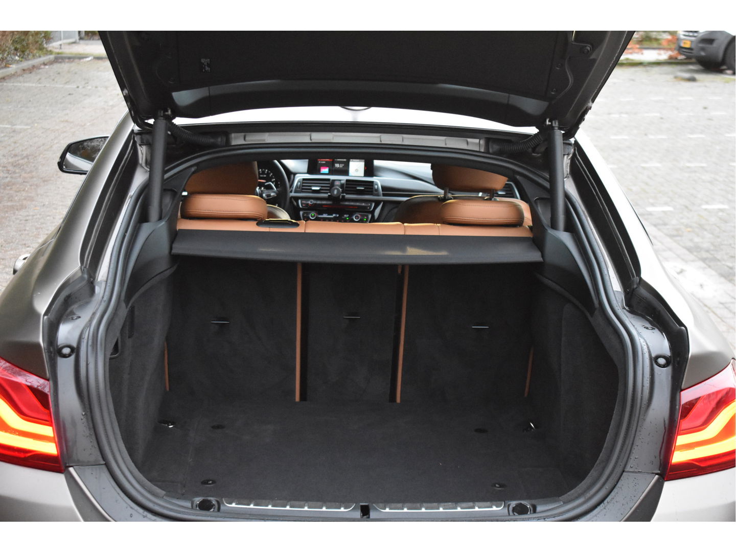 BMW 4 Serie Gran Coupé 420i M-Sport Individual High Executive Edition | NL-Auto | Frozen Bronce Metallic | Leder | Stoelverwarming | Carplay | DAB | Virtual cockpit | Sportstoelen | NAP