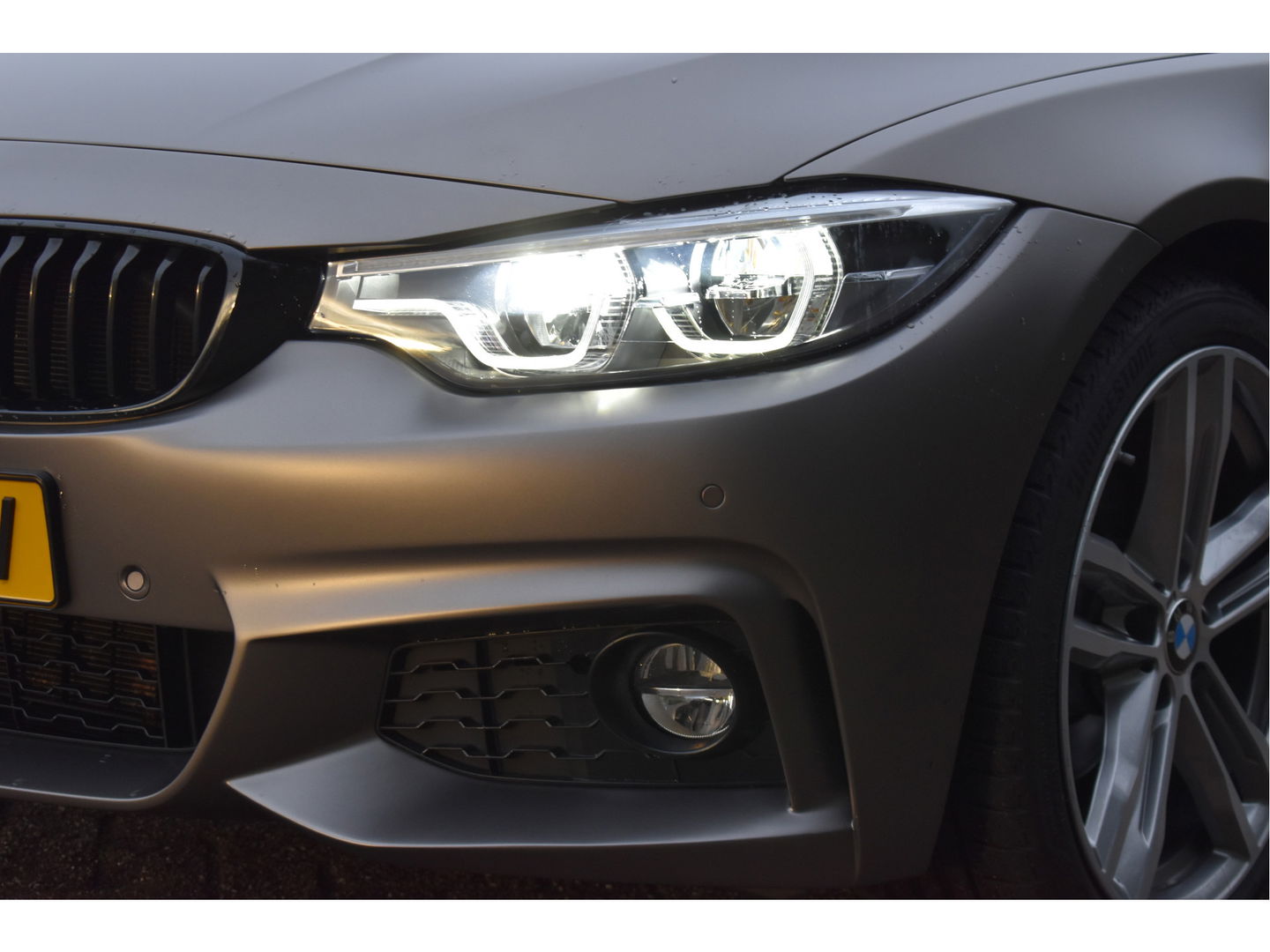 BMW 4 Serie Gran Coupé 420i M-Sport Individual High Executive Edition | NL-Auto | Frozen Bronce Metallic | Leder | Stoelverwarming | Carplay | DAB | Virtual cockpit | Sportstoelen | NAP