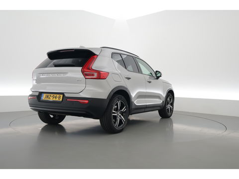Volvo XC40 2.0 B3 Ultimate Dark | Pano-dak | 360 camera | Leer | Pixel LED | ACC | Blis