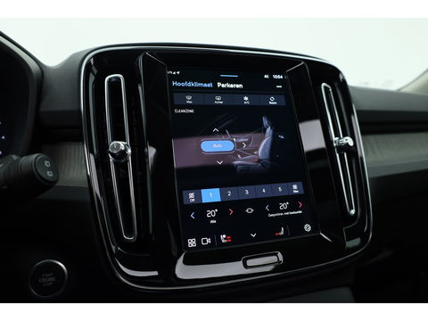 Volvo XC40 2.0 B3 Ultimate Dark | Pano-dak | 360 camera | Leer | Pixel LED | ACC | Blis