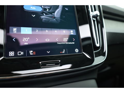 Volvo XC40 2.0 B3 Ultimate Dark | Pano-dak | 360 camera | Leer | Pixel LED | ACC | Blis