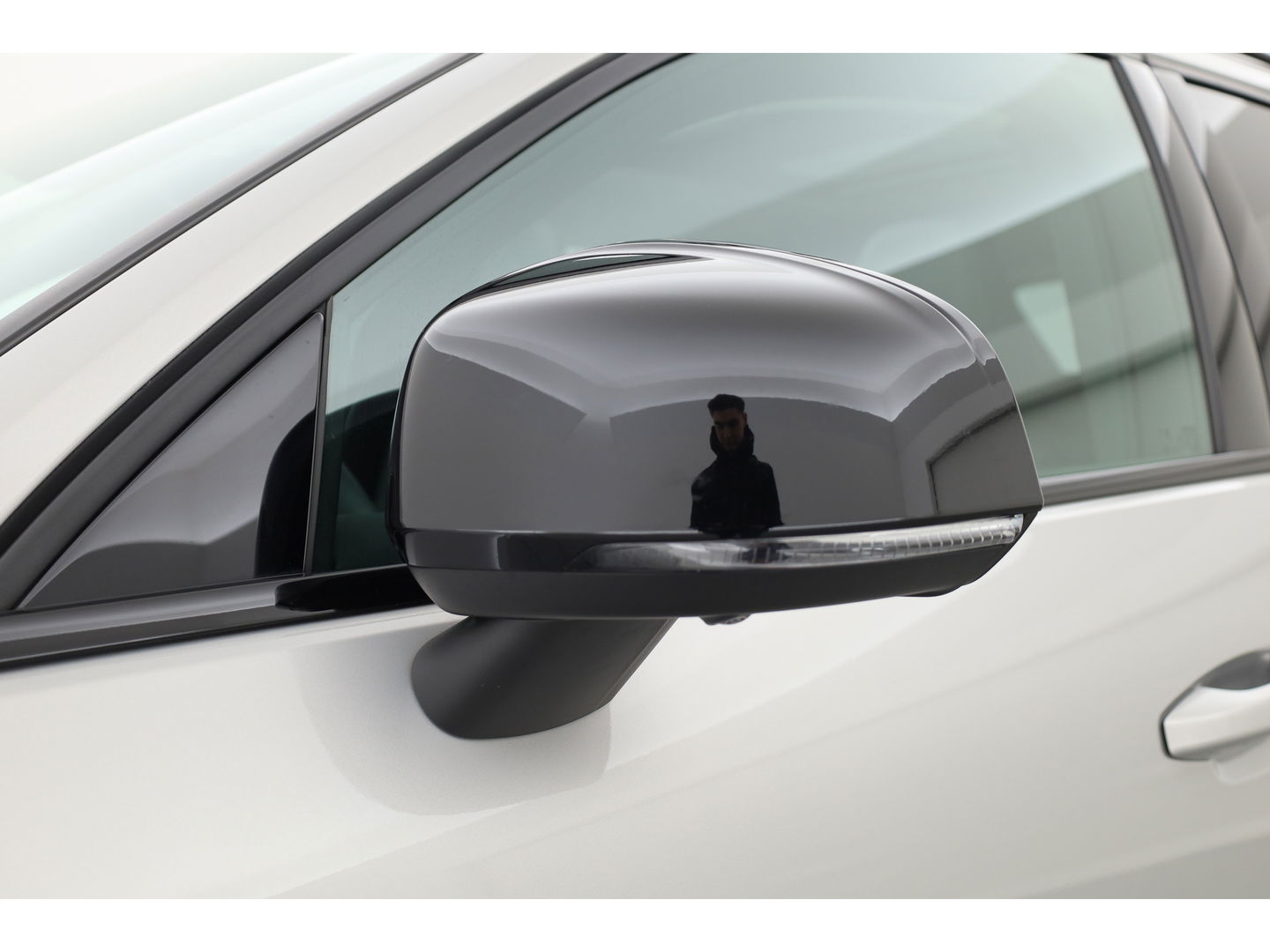 Volvo XC40 2.0 B3 Ultimate Dark | Pano-dak | 360 camera | Leer | Pixel LED | ACC | Blis