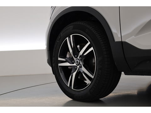 Volvo XC40 2.0 B3 Ultimate Dark | Pano-dak | 360 camera | Leer | Pixel LED | ACC | Blis