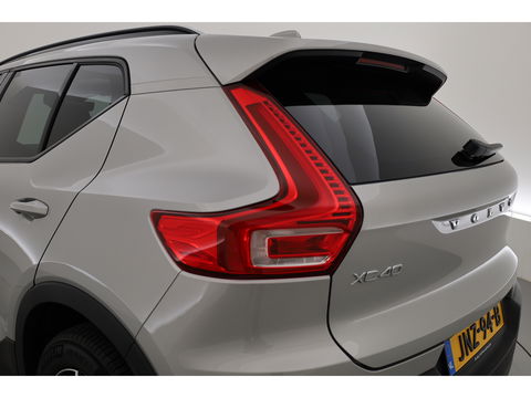 Volvo XC40 2.0 B3 Ultimate Dark | Pano-dak | 360 camera | Leer | Pixel LED | ACC | Blis
