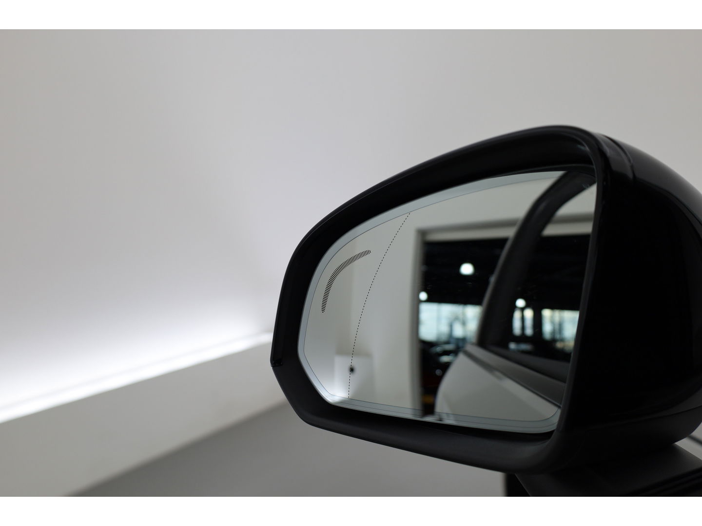 Volvo XC40 2.0 B3 Ultimate Dark | Pano-dak | 360 camera | Leer | Pixel LED | ACC | Blis