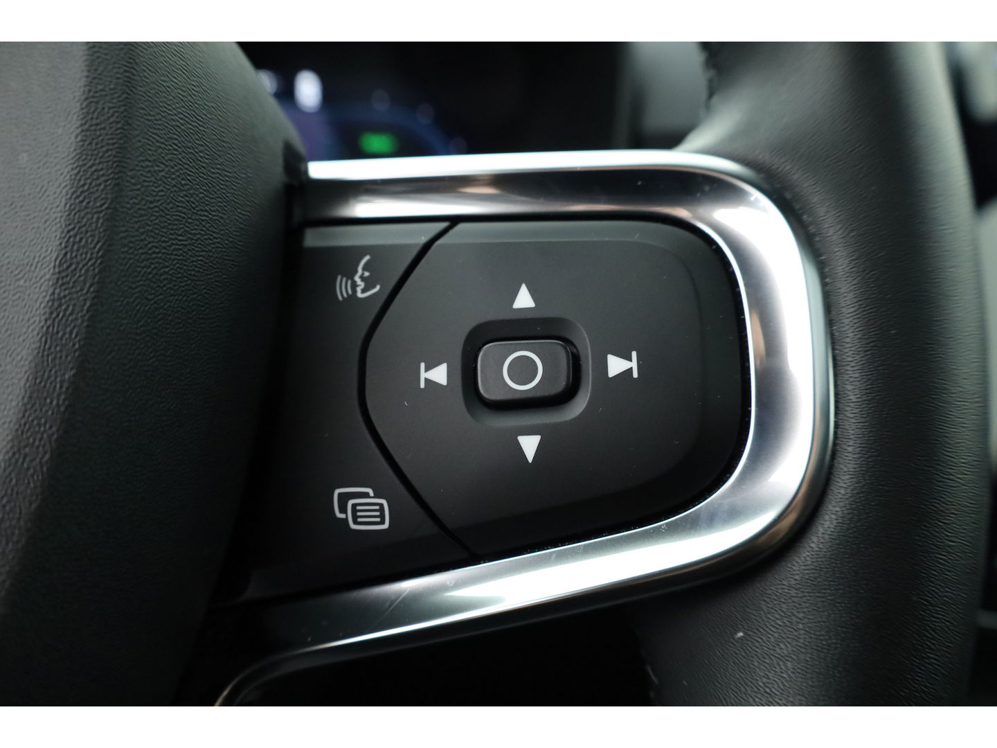 Volvo XC40 Recharge Twin Ultimate 78 kWh | 408pk | Pano | ACC | Blis | Elek. stoel met mem. | H&K | Apple Carplay | 20" |