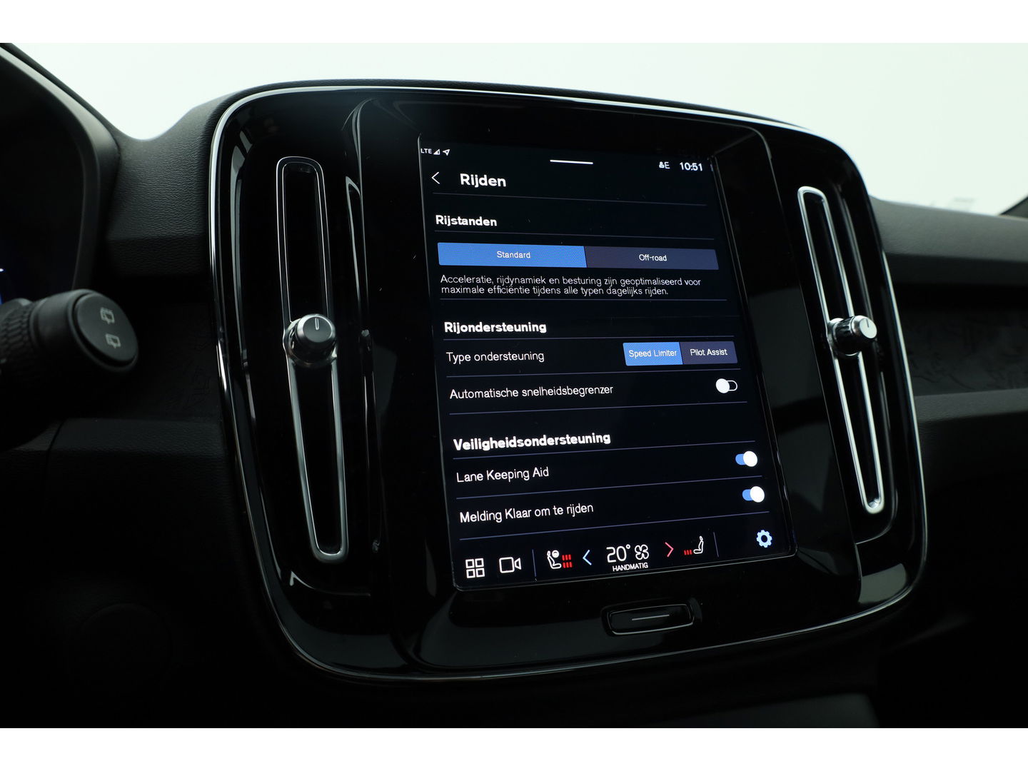 Volvo XC40 Recharge Twin Ultimate 78 kWh | 408pk | Pano | ACC | Blis | Elek. stoel met mem. | H&K | Apple Carplay | 20" |