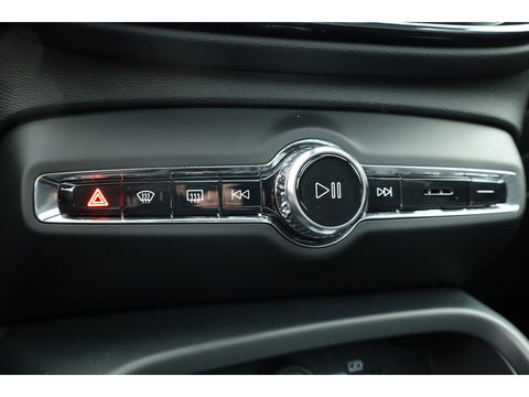 Volvo XC40 Recharge Twin Ultimate 78 kWh | 408pk | Pano | ACC | Blis | Elek. stoel met mem. | H&K | Apple Carplay | 20" |