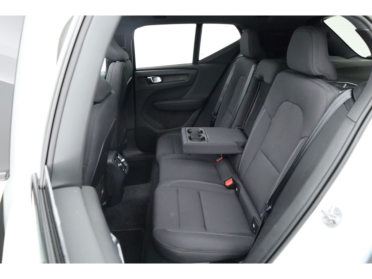 Volvo XC40 Recharge Twin Ultimate 78 kWh | 408pk | Pano | ACC | Blis | Elek. stoel met mem. | H&K | Apple Carplay | 20" |