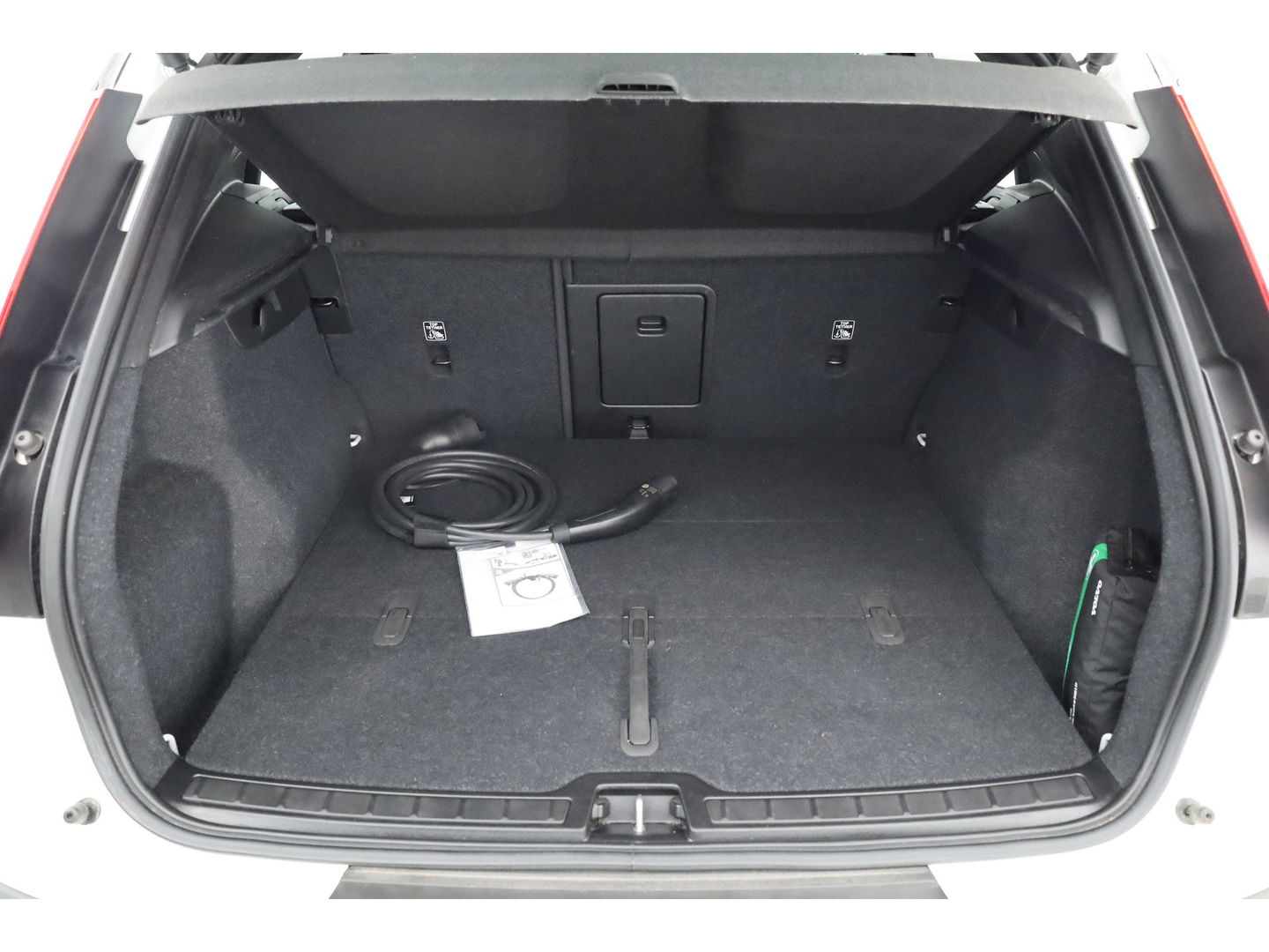 Volvo XC40 Recharge Twin Ultimate 78 kWh | 408pk | Pano | ACC | Blis | Elek. stoel met mem. | H&K | Apple Carplay | 20" |