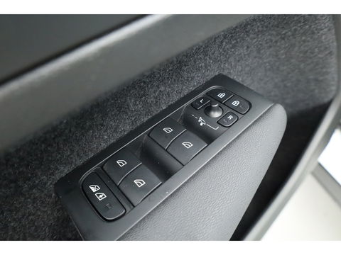 Volvo XC40 Recharge Twin Ultimate 78 kWh | 408pk | Pano | ACC | Blis | Elek. stoel met mem. | H&K | Apple Carplay | 20" |