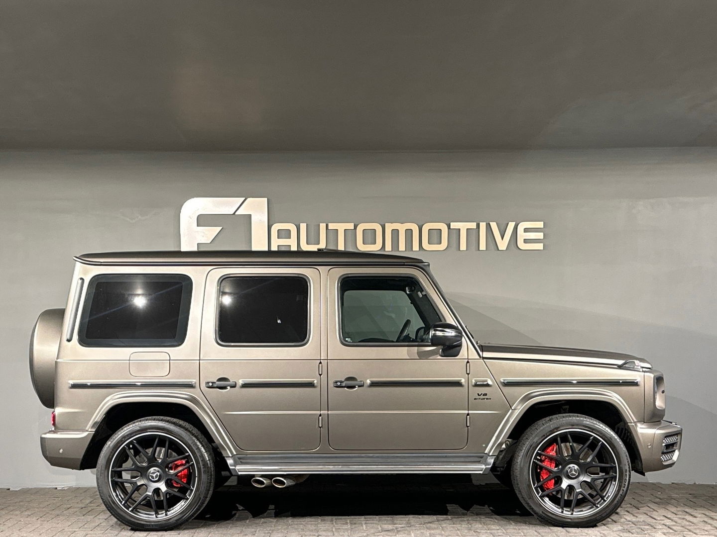 Mercedes-Benz G-Klasse AMG 63 Pano|Massage|Burmester|BTW