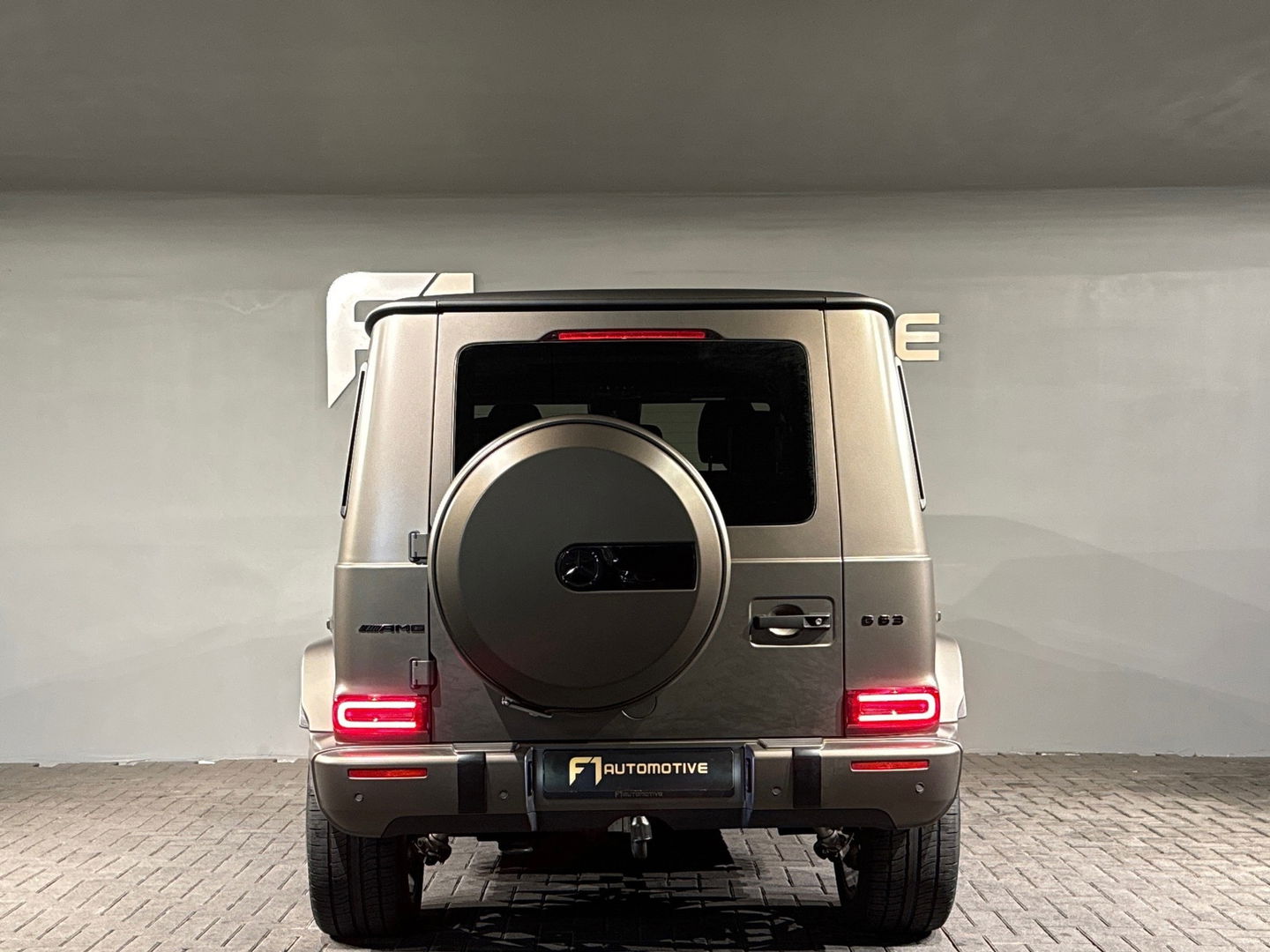 Mercedes-Benz G-Klasse AMG 63 Pano|Massage|Burmester|BTW