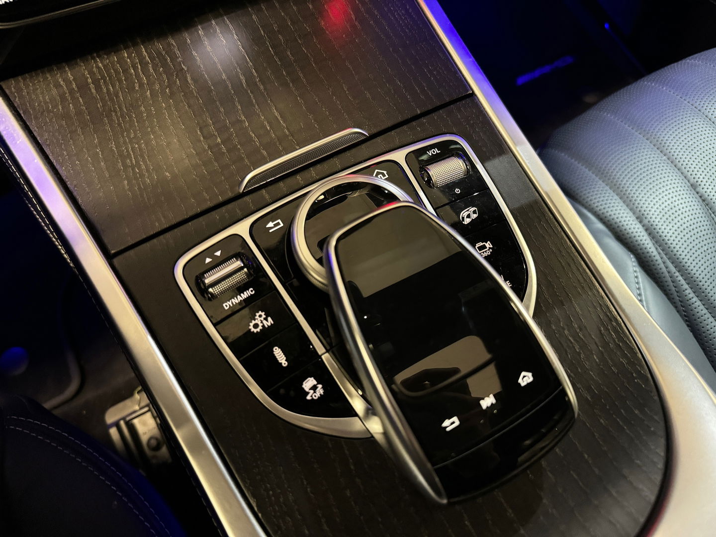 Mercedes-Benz G-Klasse AMG 63 Pano|Massage|Burmester|BTW