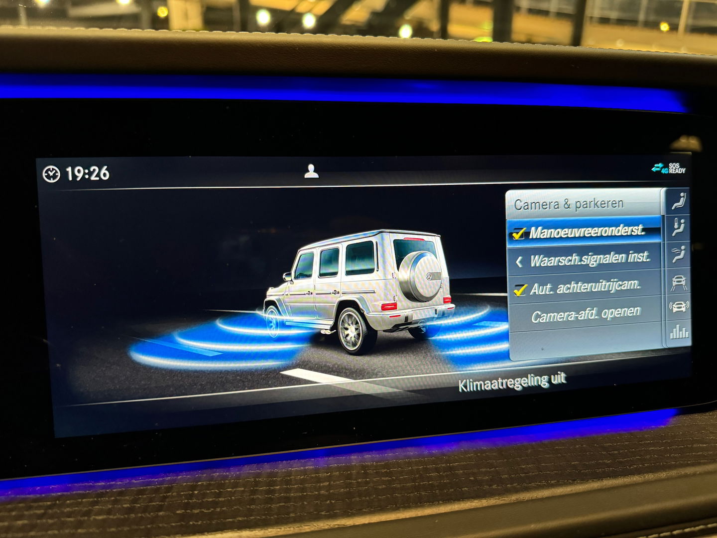 Mercedes-Benz G-Klasse AMG 63 Pano|Massage|Burmester|BTW