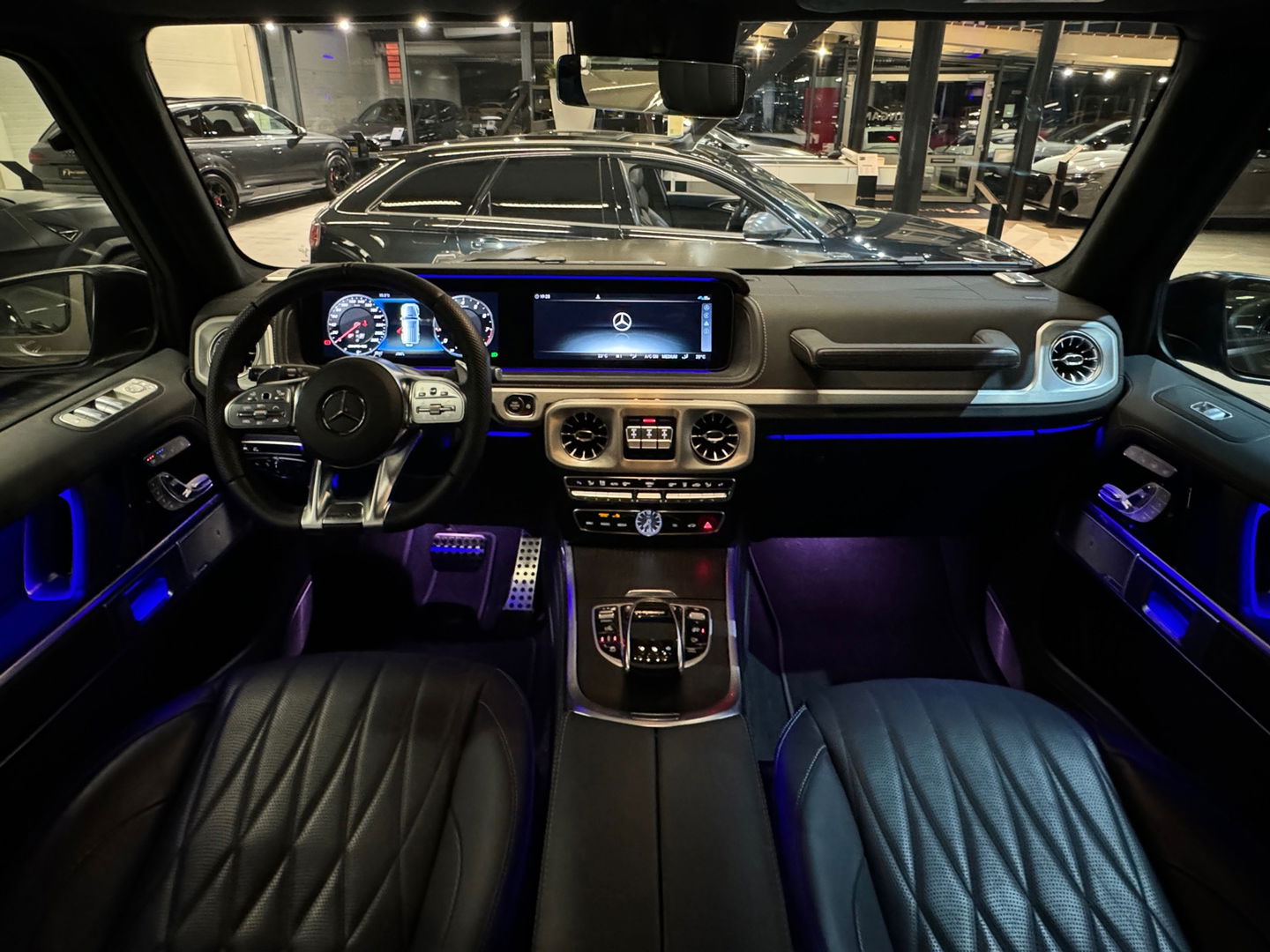 Mercedes-Benz G-Klasse AMG 63 Pano|Massage|Burmester|BTW