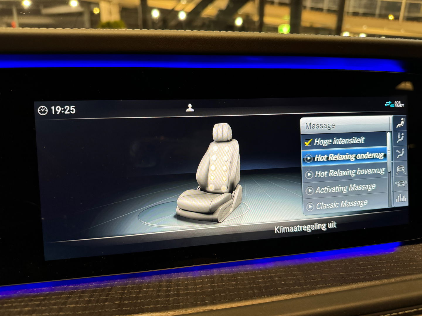 Mercedes-Benz G-Klasse AMG 63 Pano|Massage|Burmester|BTW