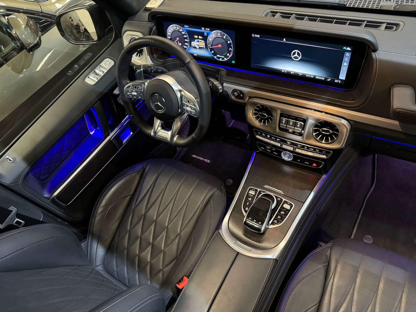 Mercedes-Benz G-Klasse AMG 63 Pano|Massage|Burmester|BTW