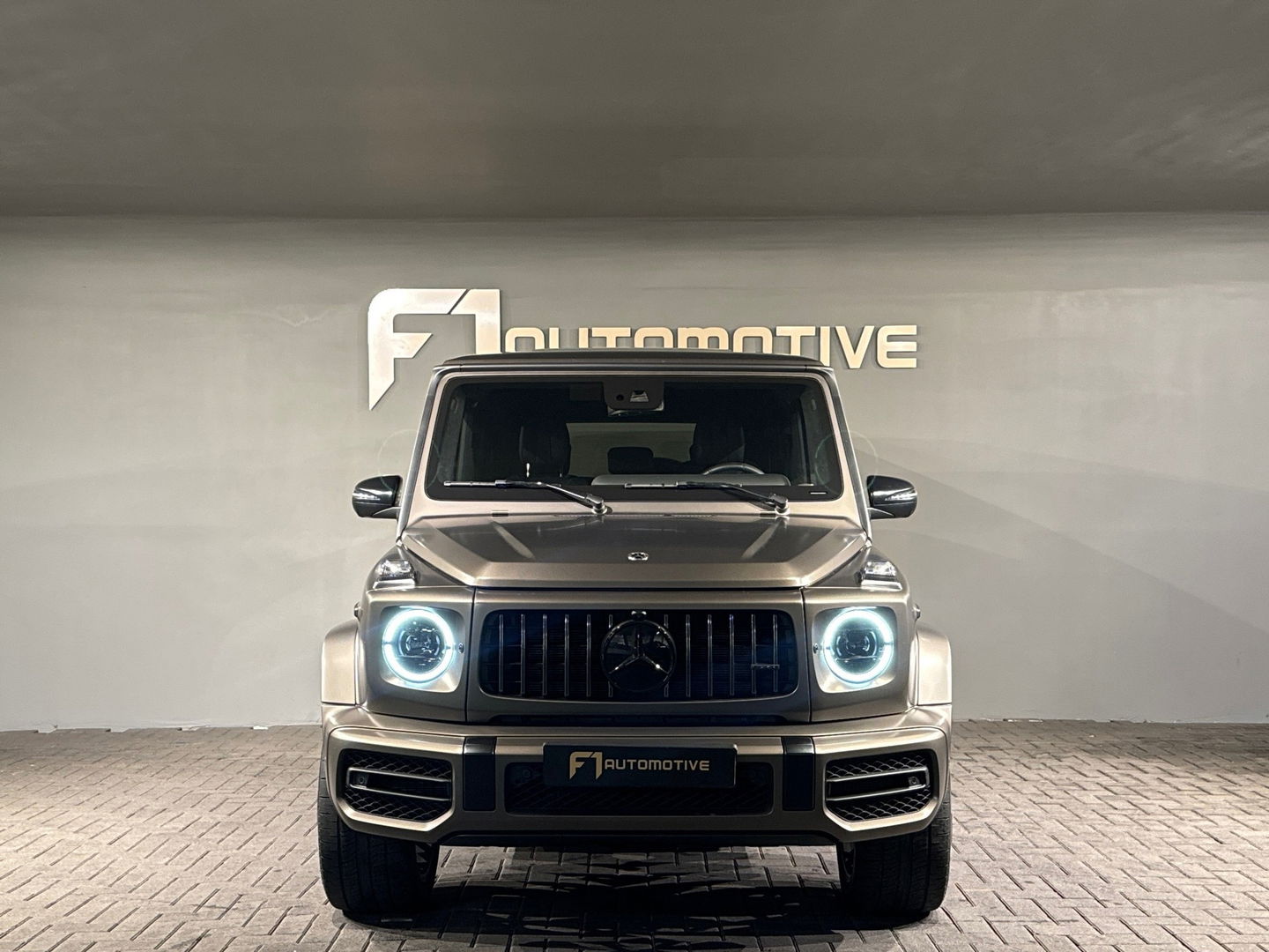 Mercedes-Benz G-Klasse AMG 63 Pano|Massage|Burmester|BTW