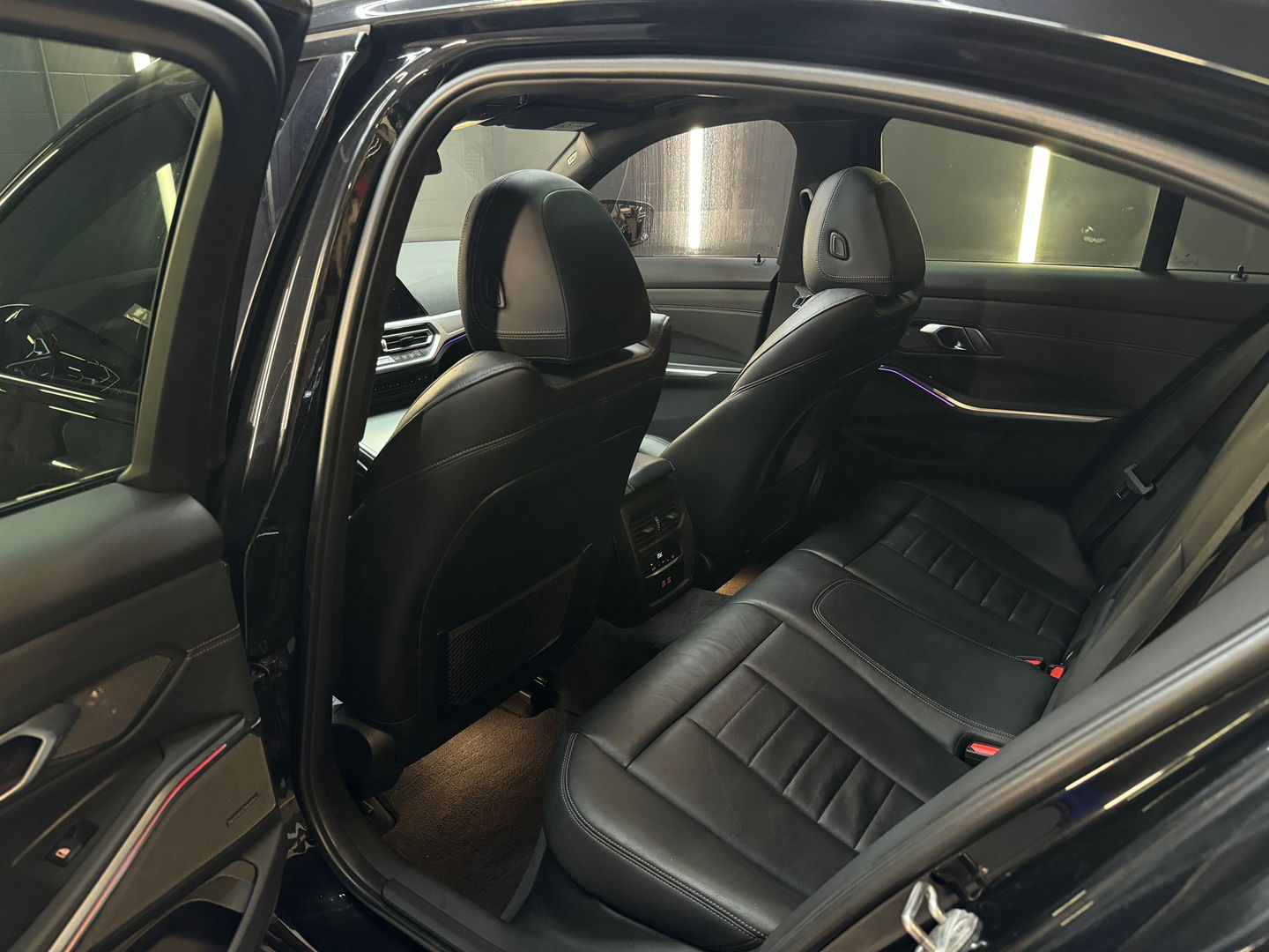 BMW 3 Serie 318i High Executive M Sport Keyles|Sfeer|H/K|NAP