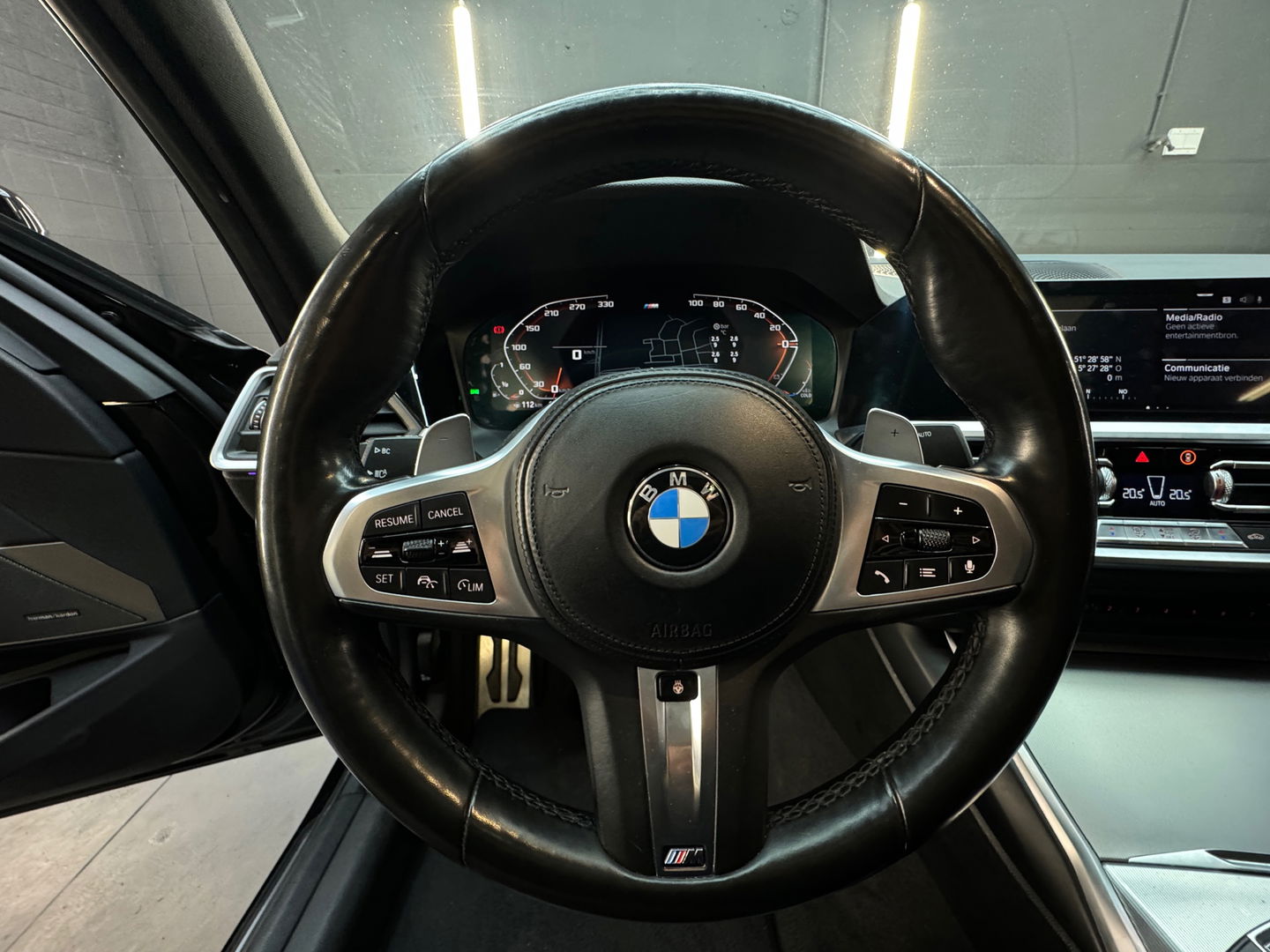 BMW 3 Serie 318i High Executive M Sport Keyles|Sfeer|H/K|NAP