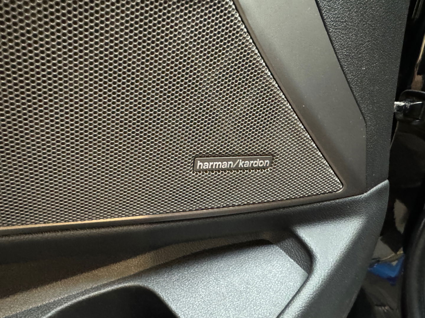 BMW 3 Serie 318i High Executive M Sport Keyles|Sfeer|H/K|NAP