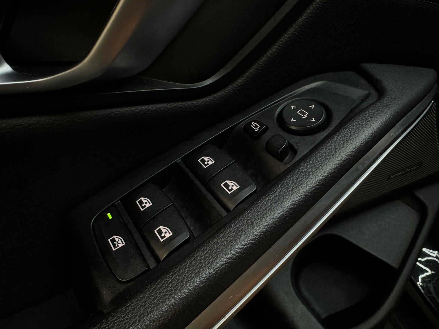 BMW 3 Serie 318i High Executive M Sport Keyles|Sfeer|H/K|NAP