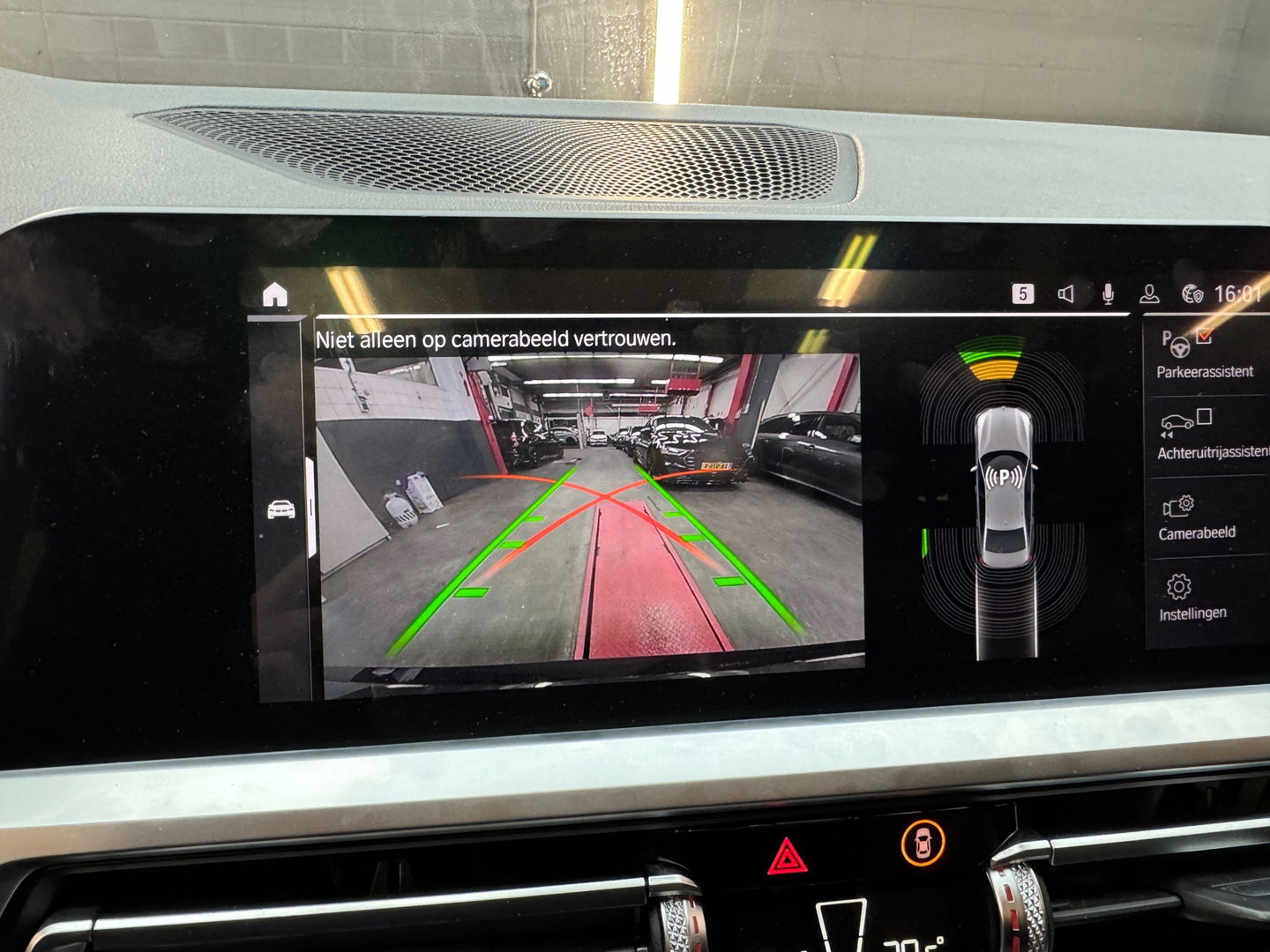 BMW 3 Serie 318i High Executive M Sport Keyles|Sfeer|H/K|NAP