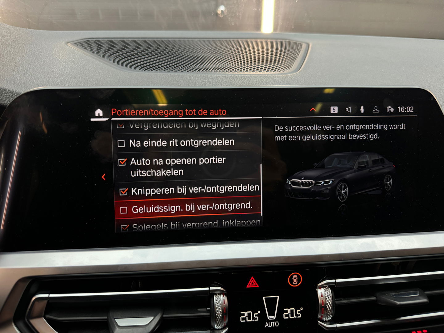 BMW 3 Serie 318i High Executive M Sport Keyles|Sfeer|H/K|NAP